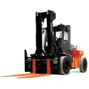 Studio image of a Toyota High Capacity IC Pneumatic (THD) forklift