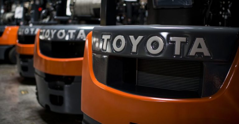 Blog post - How to Tell If You Need a New Forklift 