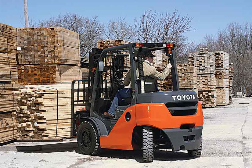 IC Forklifts for Heavy-Duty Jobs