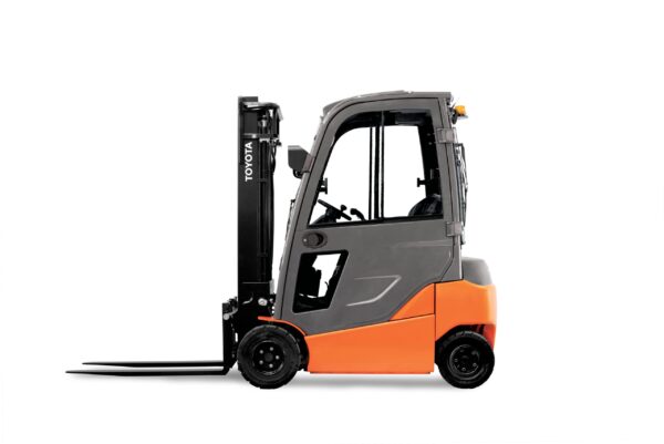 Toyota electric pneumatic tire forklift
