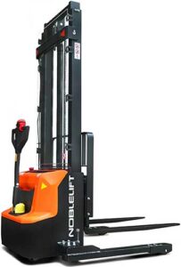 Noblelift lithium-ion straddle stacker