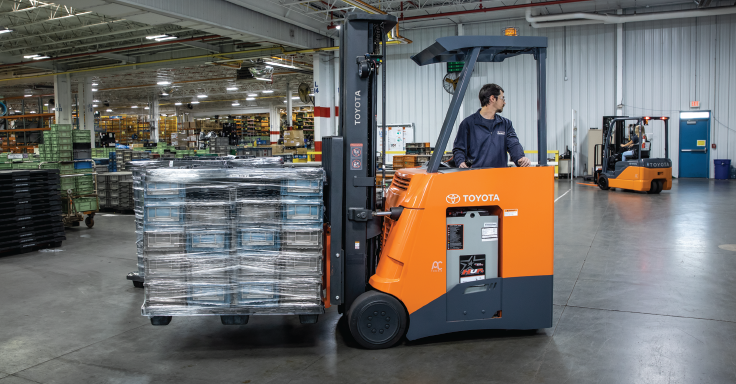 How To Know When To Replace a Forklift