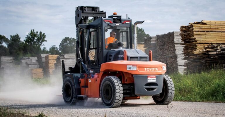 Blog post - Key OSHA Forklift Training Rules You Need to Know