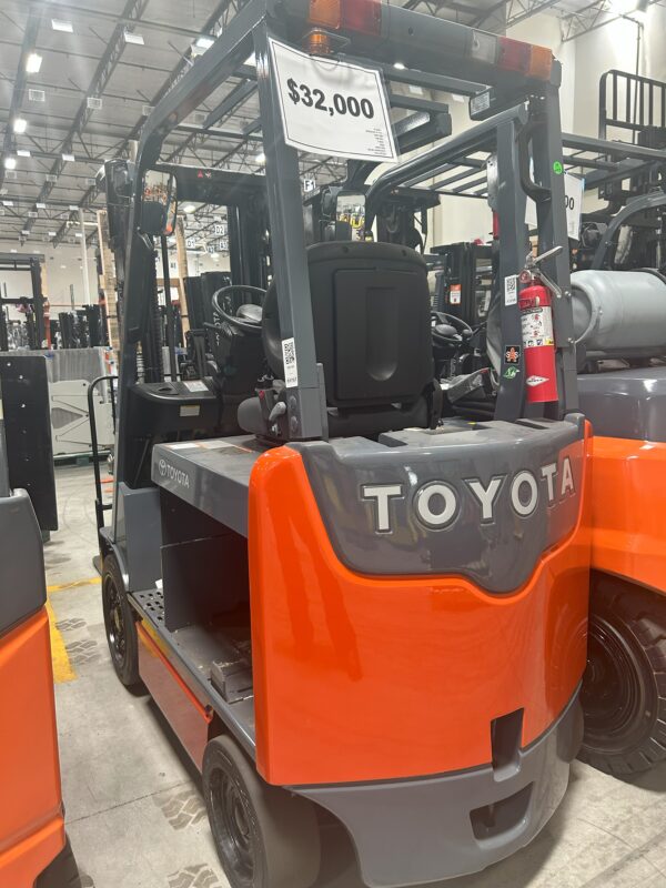 Toyota 4‑Wheel Electric Cushion Forklift - Image 2