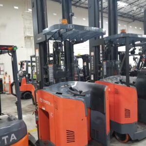 Toyota Electric 9-Series Reach Truck (9BR183-M301)